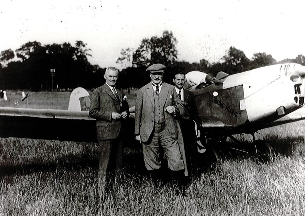 Founded by Wilhelm Söhngen as a dressing material wholesaler
