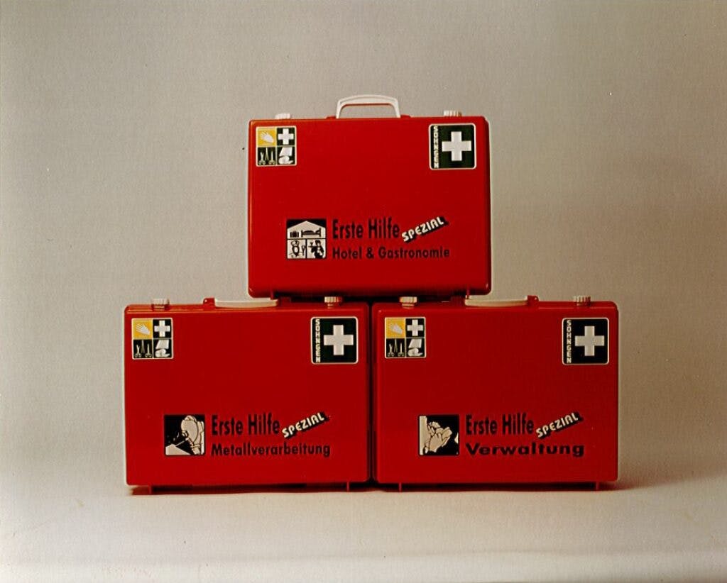 Einführung Erste-Hilfe-Koffer „Programm 2000 CD“ in Orange als Signalfarbe für den Rettungsdienst
